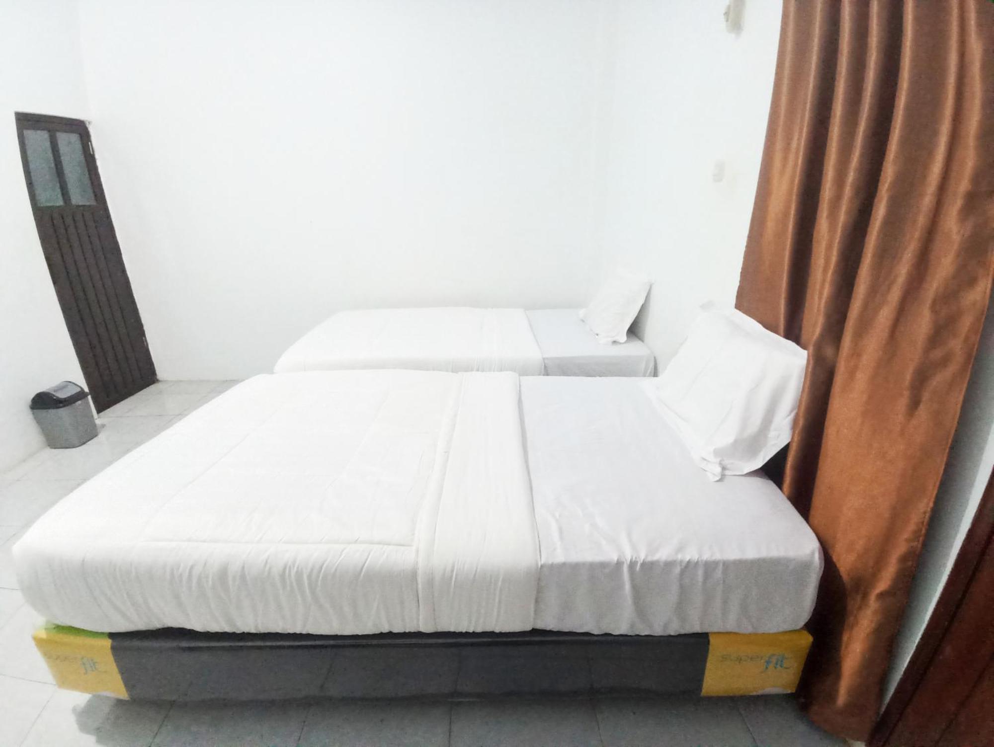 Maherza Syariah Homestay Gorontalo Redpartner Telaga Exterior photo