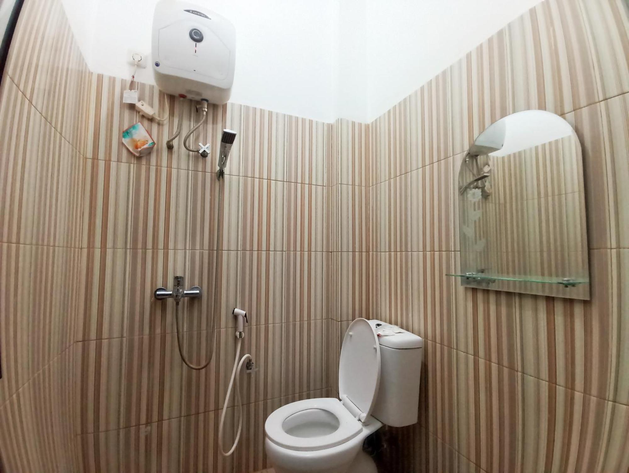 Maherza Syariah Homestay Gorontalo Redpartner Telaga Exterior photo