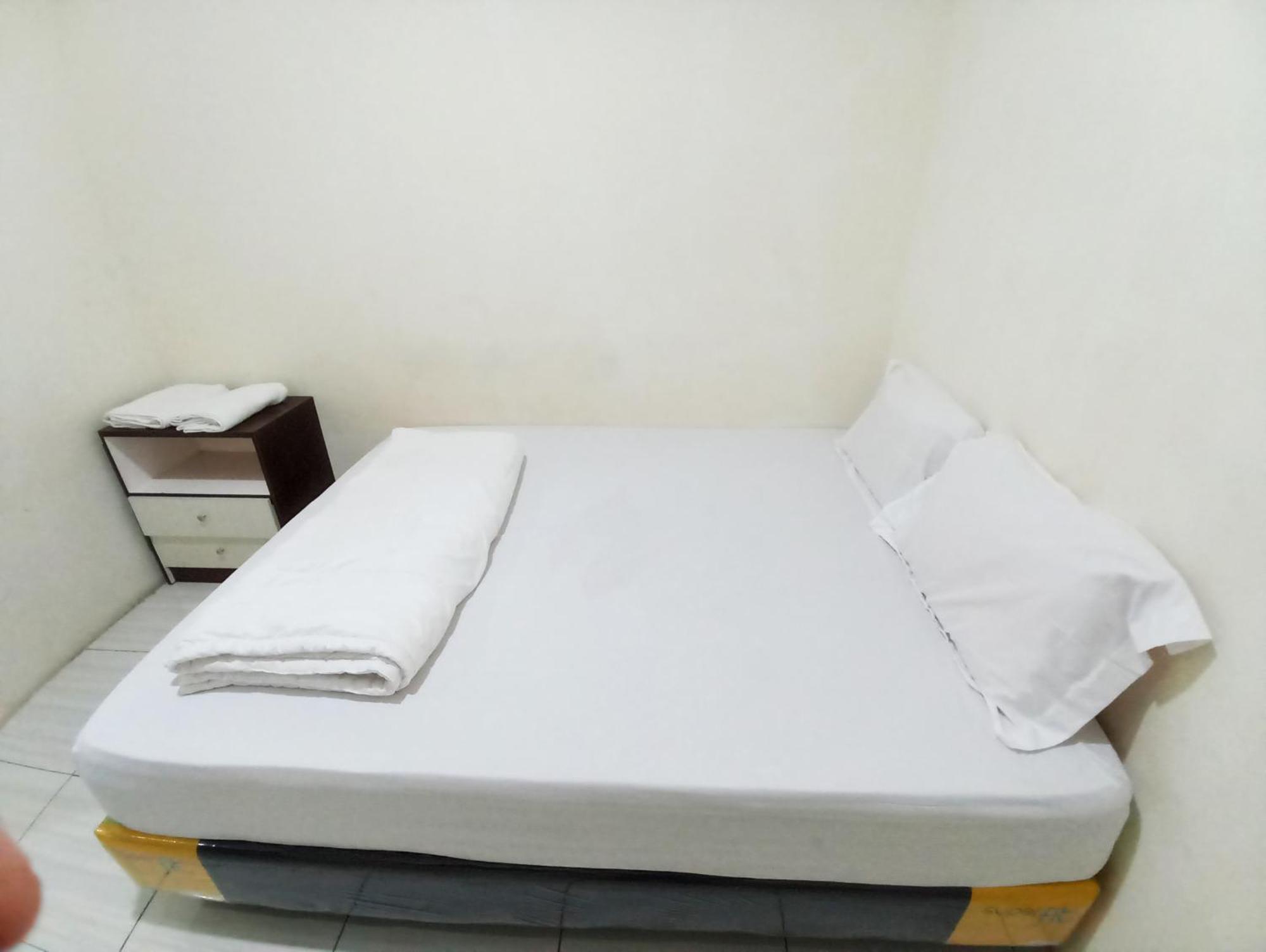 Maherza Syariah Homestay Gorontalo Redpartner Telaga Exterior photo